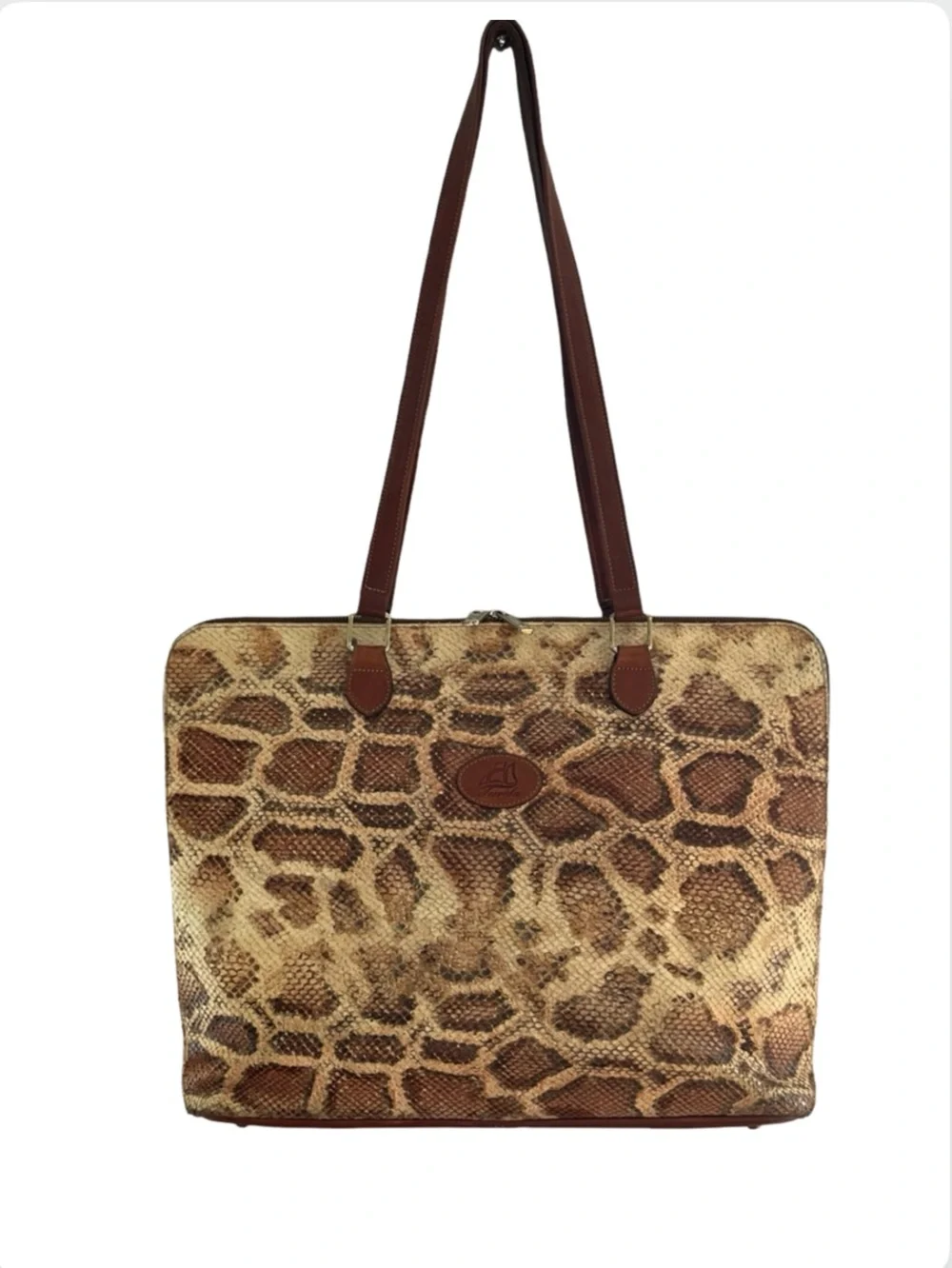 This Terrida rare vintage leather shoulder tote